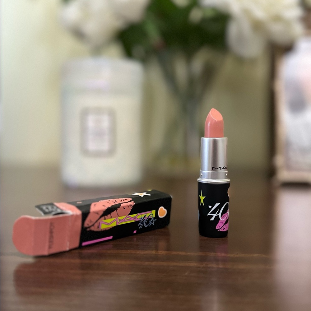 MAC Fleshpot Lipstick